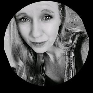 Meet your Posher, Malissa